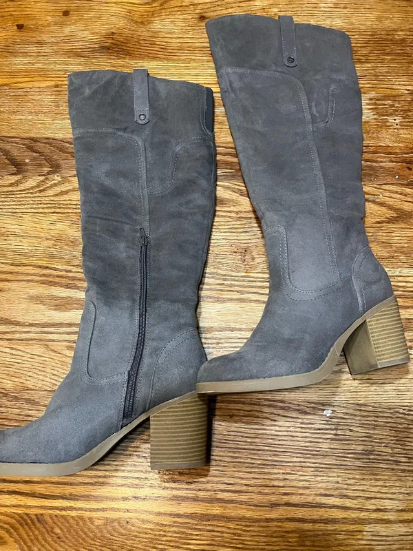 Sugar Knee High Women’s Boots Gray Size 7.5 - Image 2