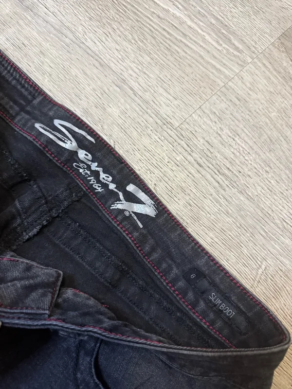 Seven7 slim boot jeans  - Image 4