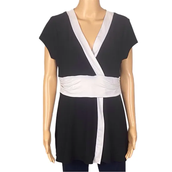 WHITE HOUSE BLACK MARKET Black/White Color-Block Tunic Top Made in USA Size XL - Image 3