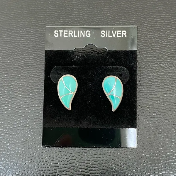 Sterling Silver Vintage STR.SII Turquoise Inlay Comma Teardrop Post Earrings - Image 2