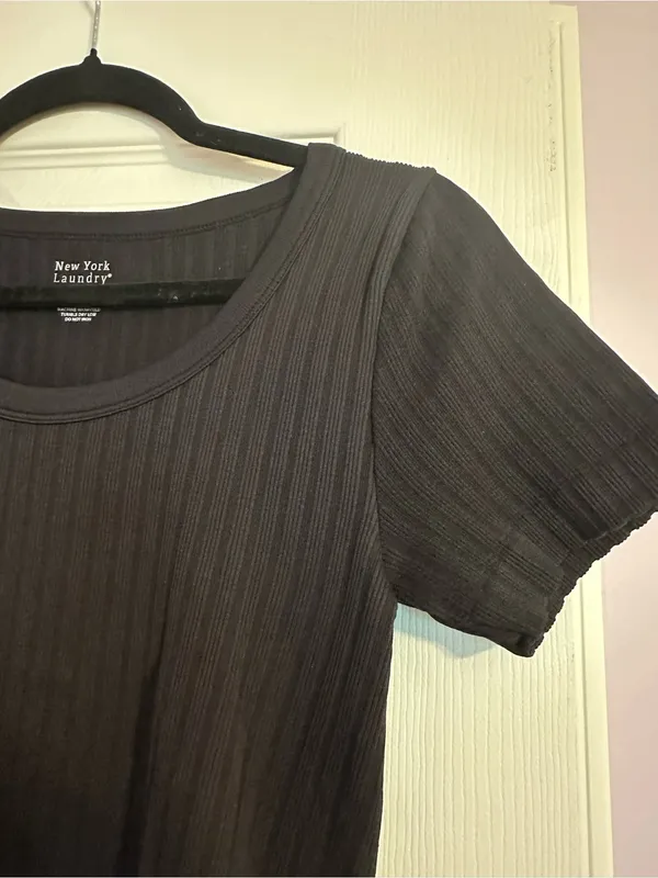 New York Laundry Black Ribbed Scoop Neck Short Sleeve Tee - Image 2