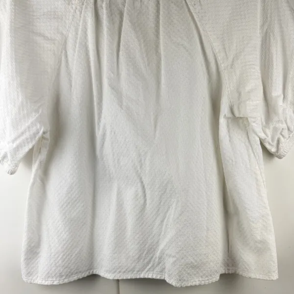 Old Navy White Blouse - Image 4