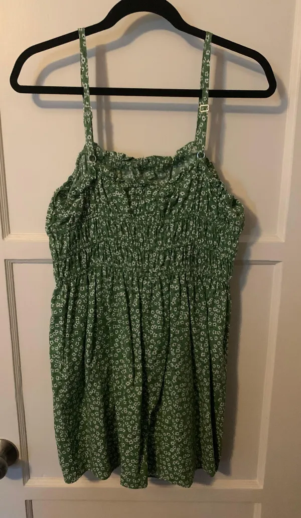 Target Green Floral Ruched dress - Image 2