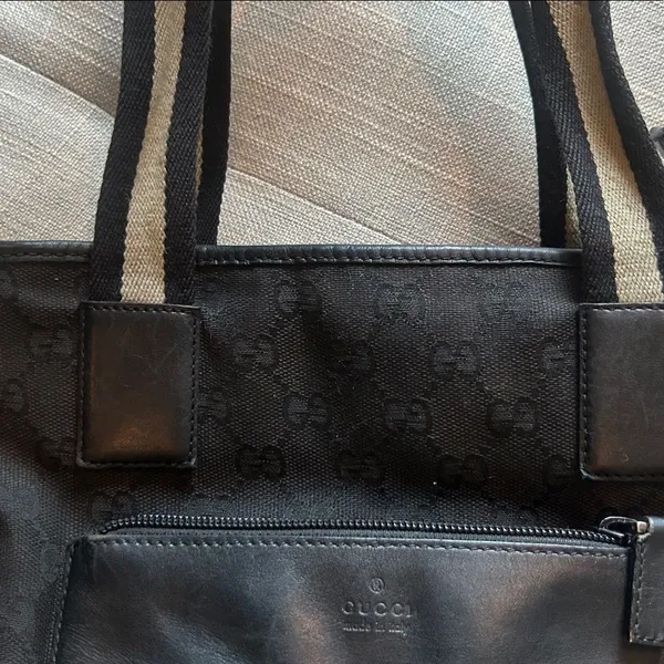 Gucci GG Canvas Shoulder Bag - Image 3
