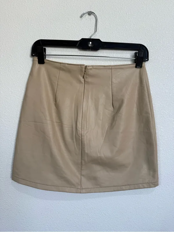 Rewash Size XS Taupe Faux Leather Mini Skirt Front Slit Y2K Minimalist Moto Chic - Image 3