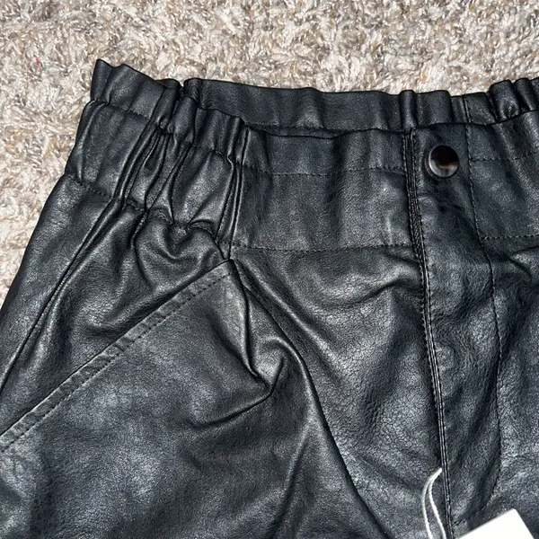 faux leather high waisted paperbag shorts - Image 5