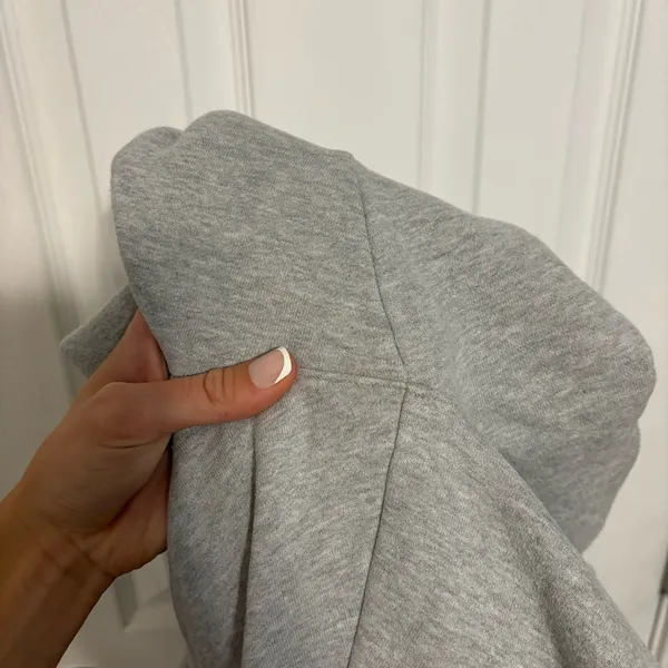 Aritzia TNA Grey Jogger Sweatpants - Image 6