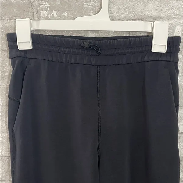 Lululemon Softstreme High-Rise Straight Leg Crop in Black - Image 3