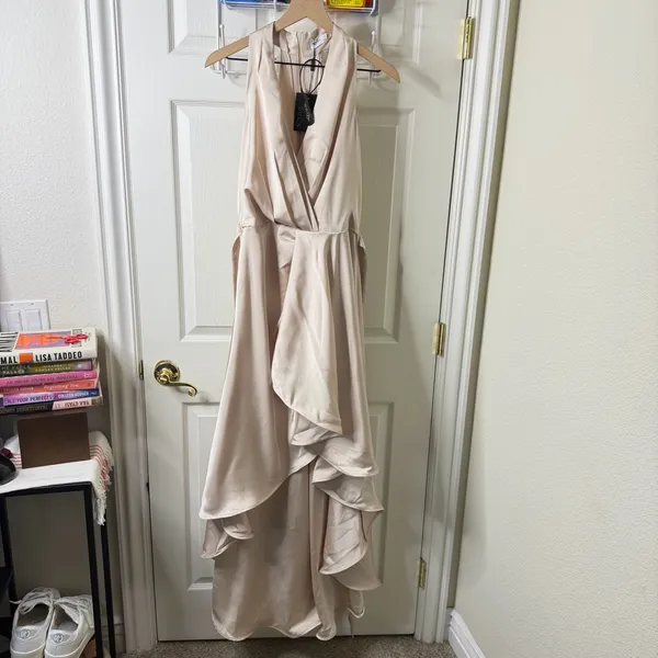 Mooyius Midnight Elegance Satin Halter Ruffle Gown Chamagne Womens‎ Size L - Image 3