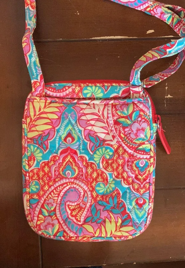 Vera Bradley Crossbody Purse - Image 3