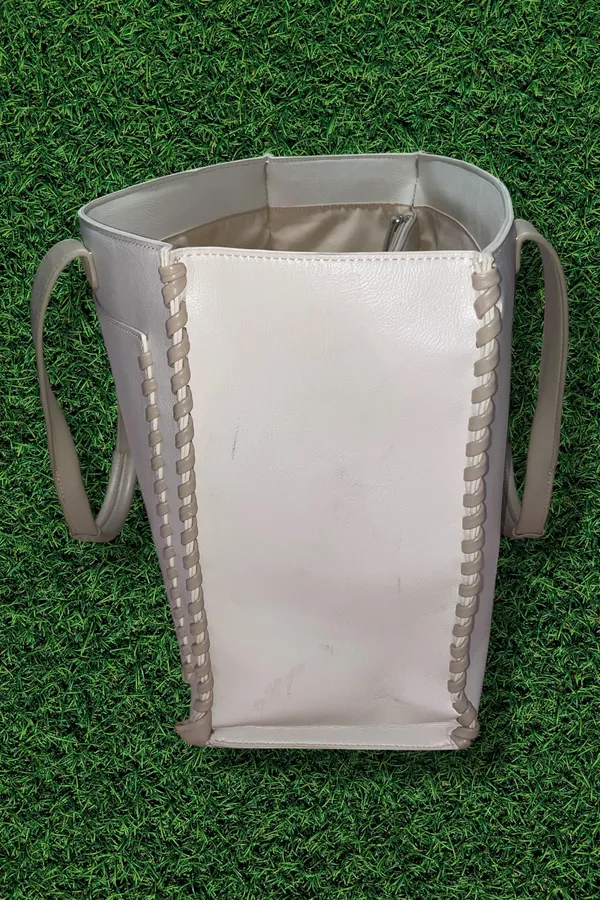 BCBGMAXAZRIA Tote Bag - Image 5
