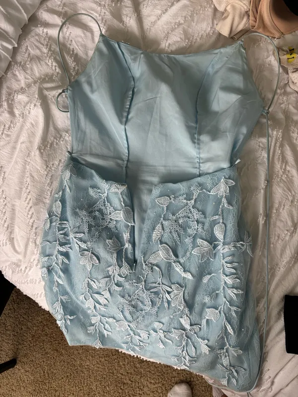 Blue floral homecoming dress - Image 2