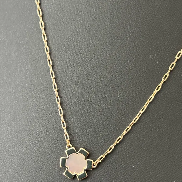 NWT Tory Burch Gold Clover Necklace - Image 4