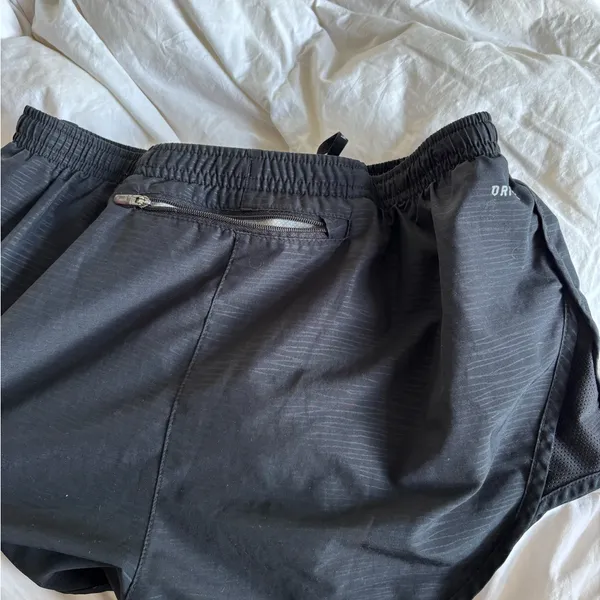 Nike dri fit shorts - Image 4