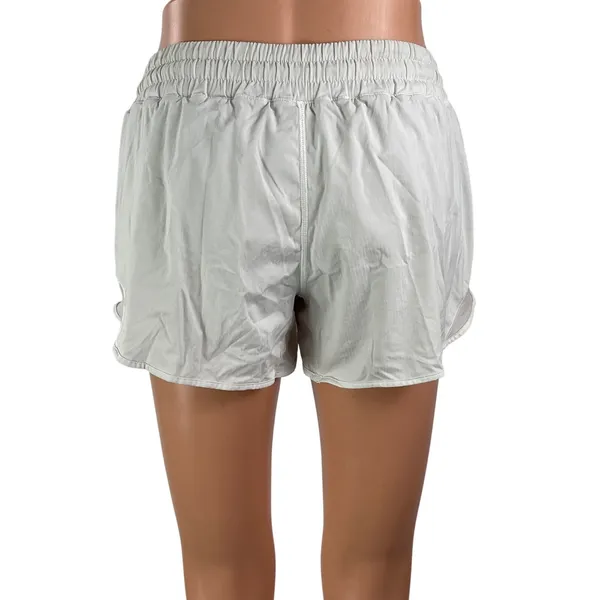 Lululemon Hotty Hot II Women's White Gym Workout Athletic Running Shorts 4 Tall - Image 3
