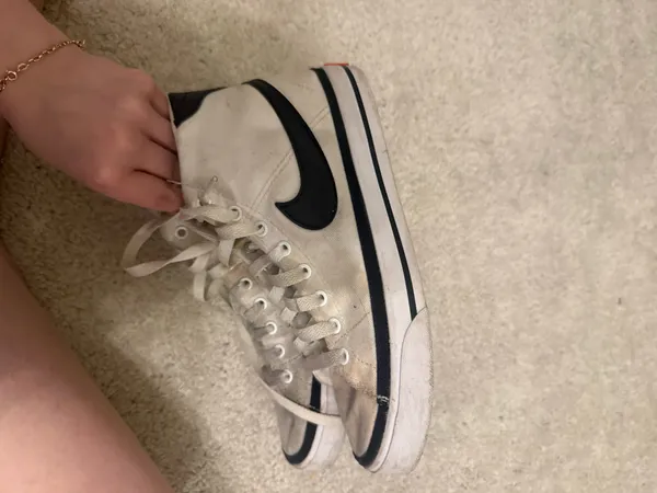 Nike Blazers - Image 4