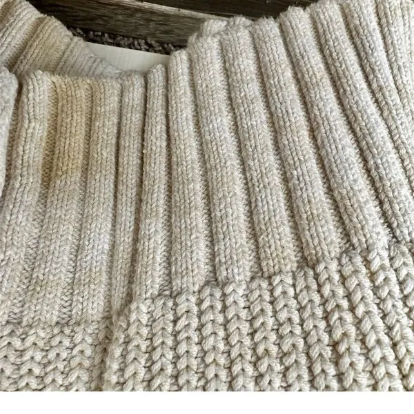 Free People cream V neck long sleeve oversized sweater - Image 6