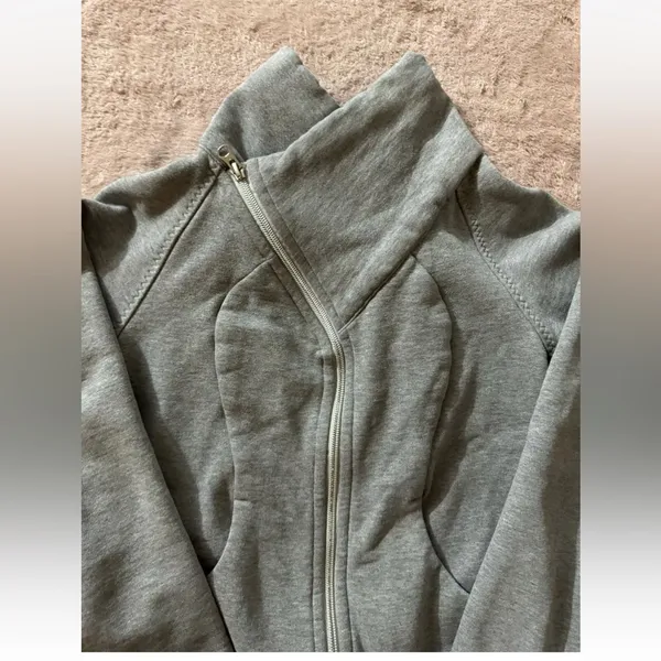 Lululemon Women’s Asymmetrical‎ Scuba Full Zip Jacket Gray Size 4 - Image 3