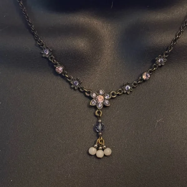 1928 Bronze tone rhinestone flower Y necklace - Image 2