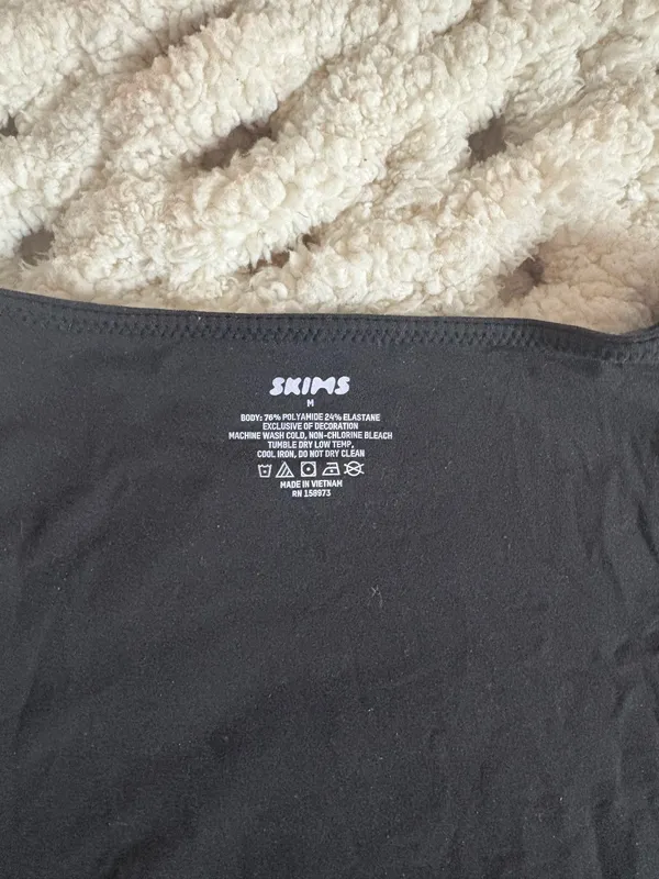 SKIMS Bodysuit - Image 2