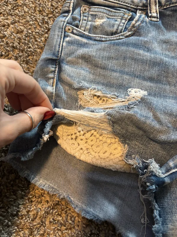 American Eagle Shorts - Image 4