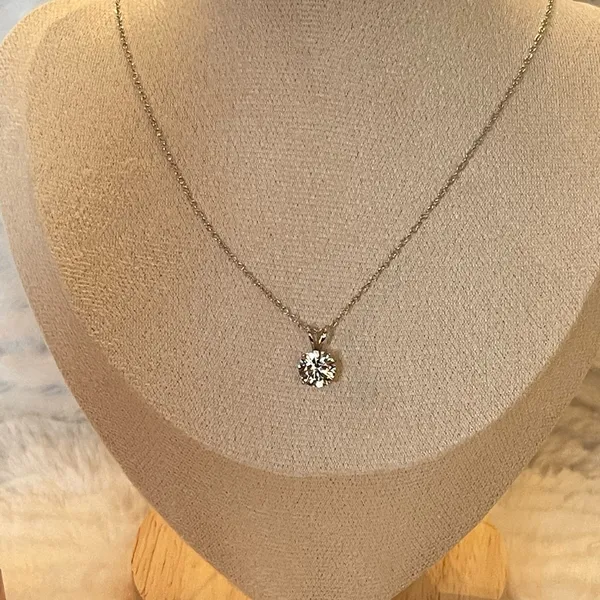 White sapphire solitaire necklace sterling silver - Image 4