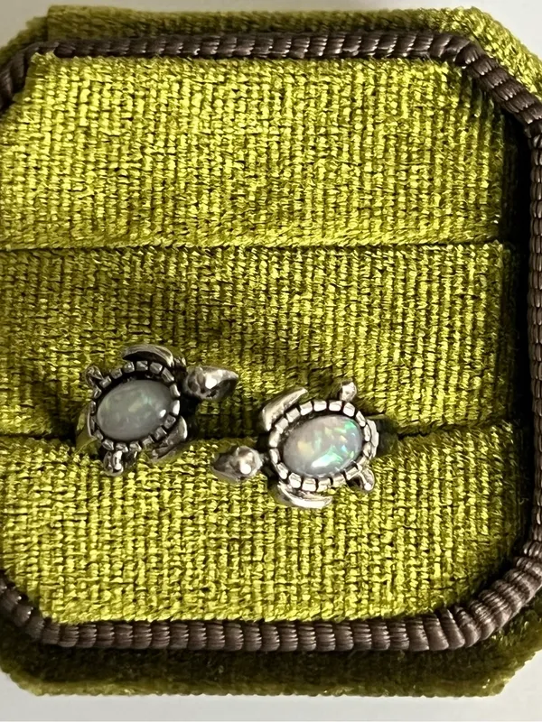 Turtle w/ Iridescent Opal Stainless Steel Silver Adjustable Ring Size 6 - Image 2