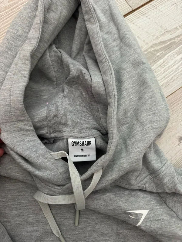 Gymshark Cropped Hoodie - Image 3