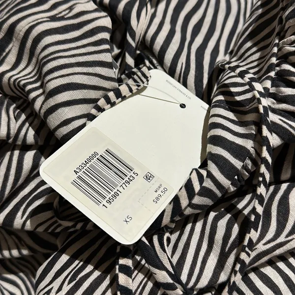 NWT LEVI'S Amilijia Dress Zebra Print Oversized - Image 8