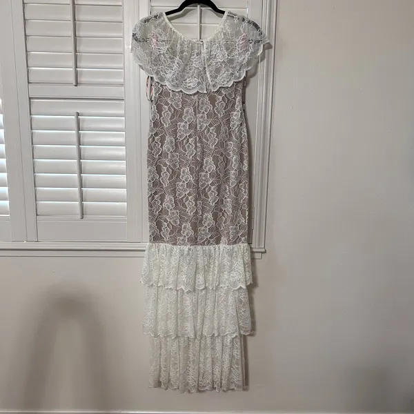 NWT JLUXLABEL White Lace Dress - Image 4