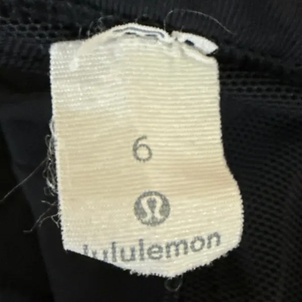 Lululemon Black Strappy Back Sleeveless Yoga Workout Athletic Sports Bra Top 6 - Image 4