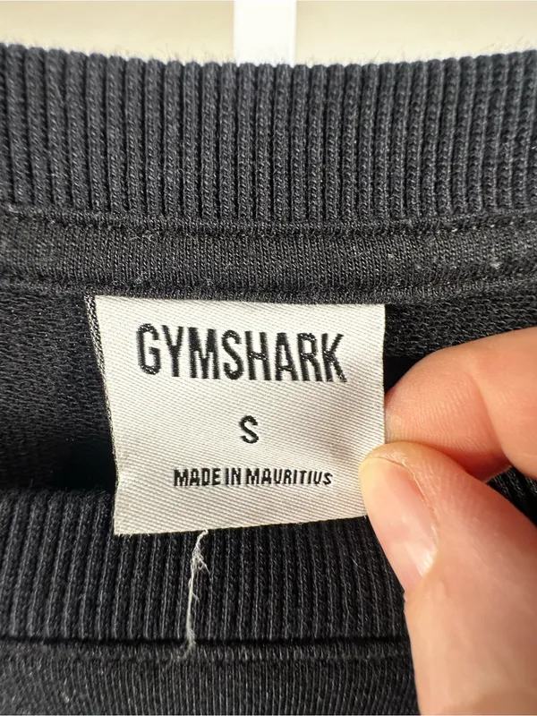 351. Gymshark Black Cropped Long-Sleeve Women's Top -Oversized - Image 2