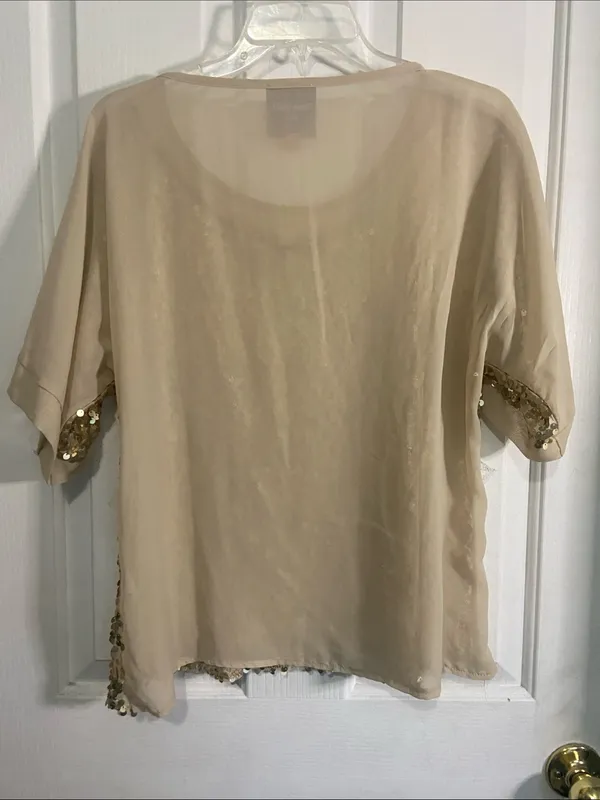 Romeo & Juliet Couture Gold Sequin Short Sleeve Blouse - Image 3