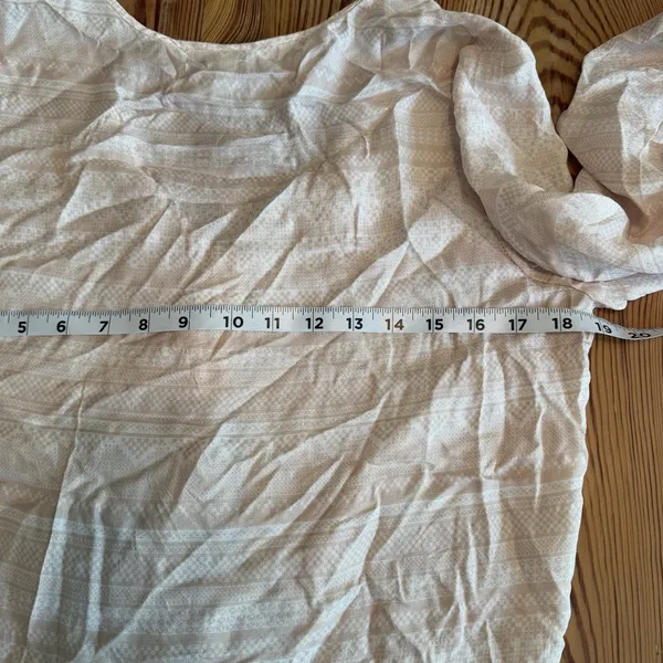 Veronica Beard Silk Blouse‎ Sz 8 Pink Blush Nordic Loop Buttons Quiet Luxury EUC - Image 4