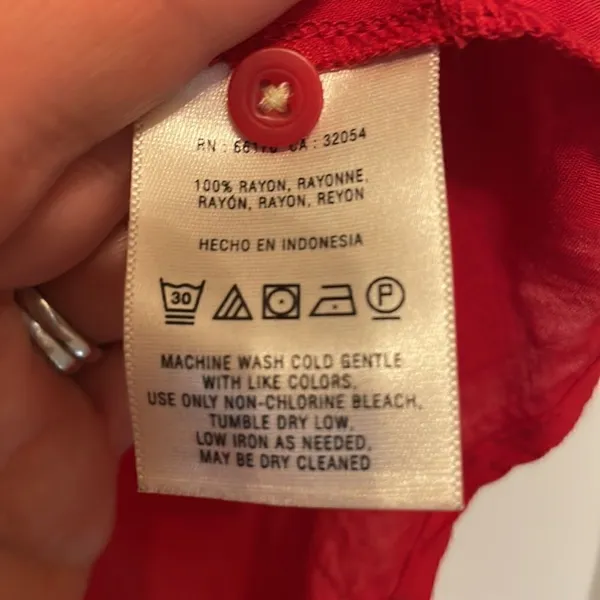 Anthropologie Maeve Red Rayon Popover Blouse - Image 3