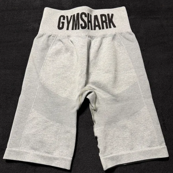Gymshark Light‎ Grey Seamless High Waisted Workout Shorts Women's Size S - Image 6