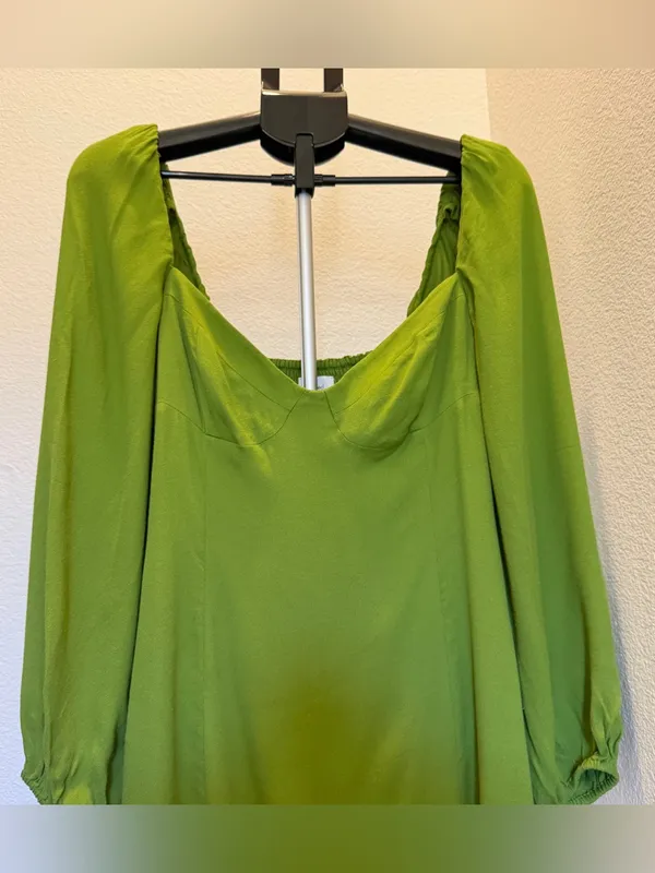 Aritzia Wilfred Novella Dress in Succulent Green Size 8 Puff Long Sleeve - Image 3
