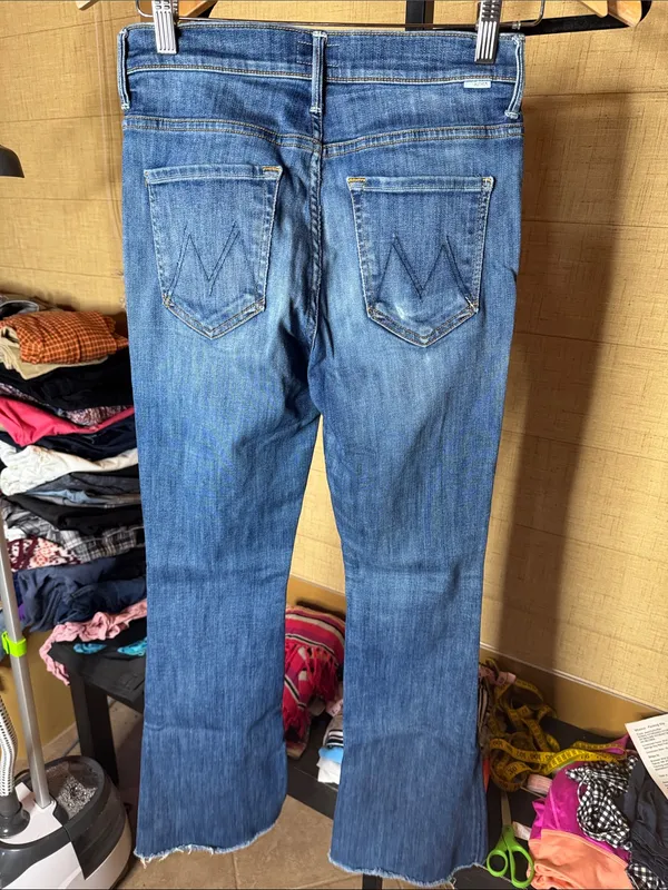 MOTHER The Weekender Not Rough Enough Flare Jeans 26 Raw Hem Sold Out Online - Image 7