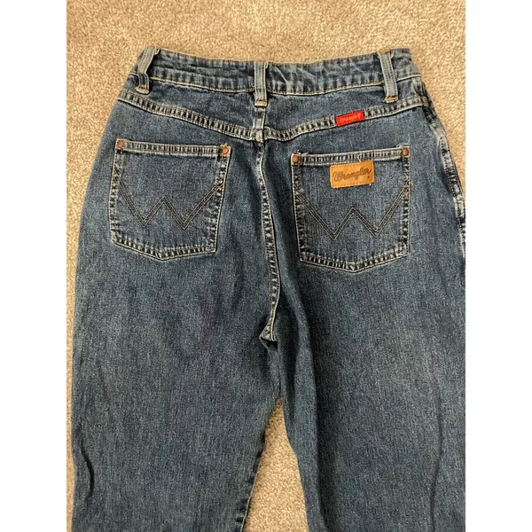 Wrangler Women's Cowboy Cut Classic Western Style Jeans, 5/6x32 - Image 7
