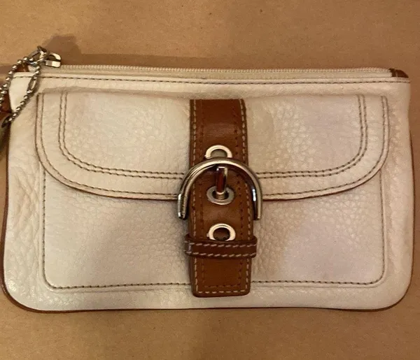 Coach Leather Cream & Brown Wristlet - Image 13