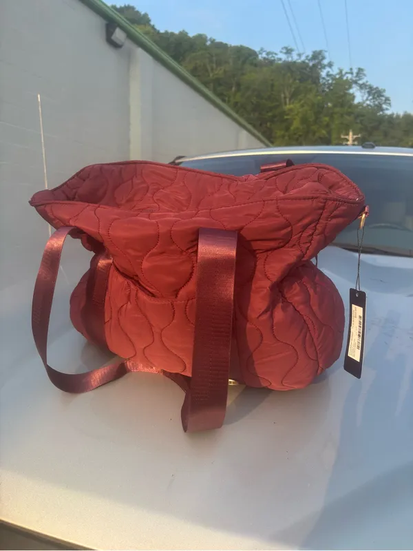 NWT Wantable Quilted Tote Bag in Burgundy - Image 6
