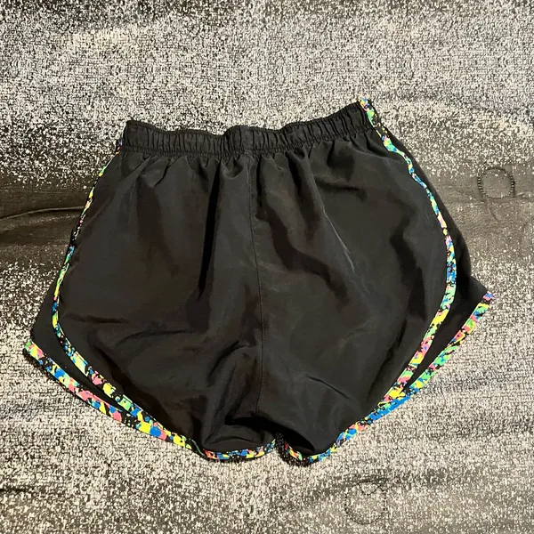 Womens XS Nike Dri Fit athletic casual shorts w/liner 3"-black/neon speckled - Image 2