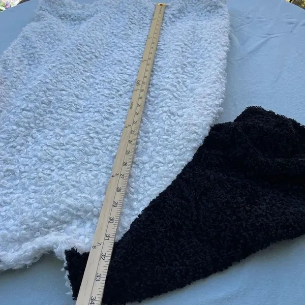 V. By Paris Valtadoros size M faux lamb fur coat. - Image 9