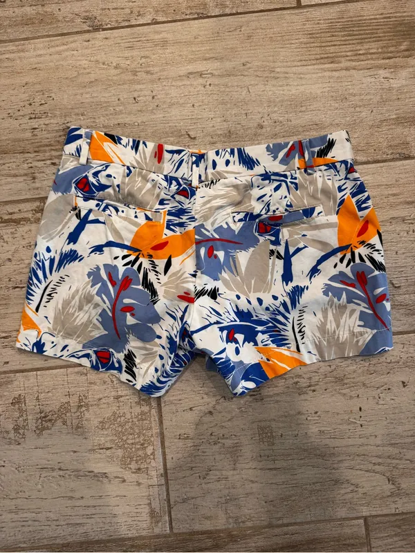 Gap Floral Print Casual Shorts - Image 4