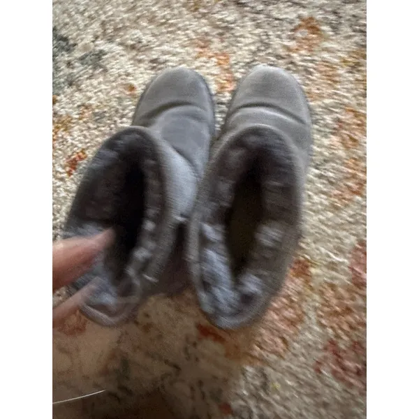 Bearpaw Emma Short Grey Suede Sheepskin Lining Winter Boots Womens 8 - Image 7