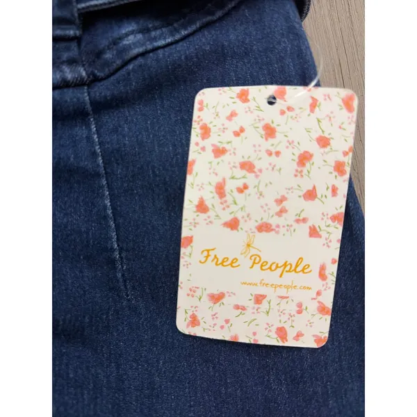 Free People Faded Indigo Denim Mini Skirt NWT Size 4 Belted - Image 2