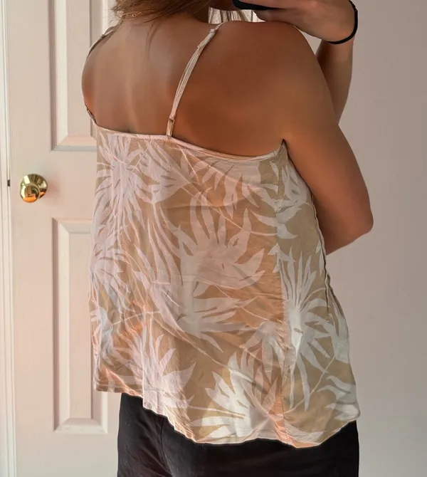 Gap Top  - Image 2