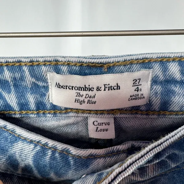 Abercrombie & Fitch Distressed The Dad High‎ Rise Jeans in Blue Size 27 - Image 7