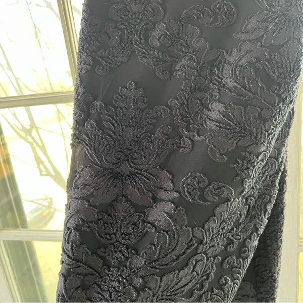 Body con black lace windsor dress - Image 3