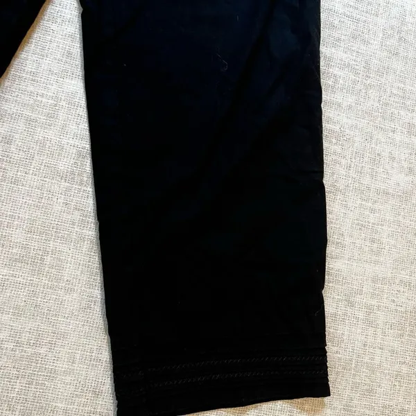 Oleg Cassini black linen capri pant size L - Image 4